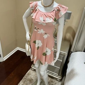 🔥🔥🔥 NWT Pink Floral Dress